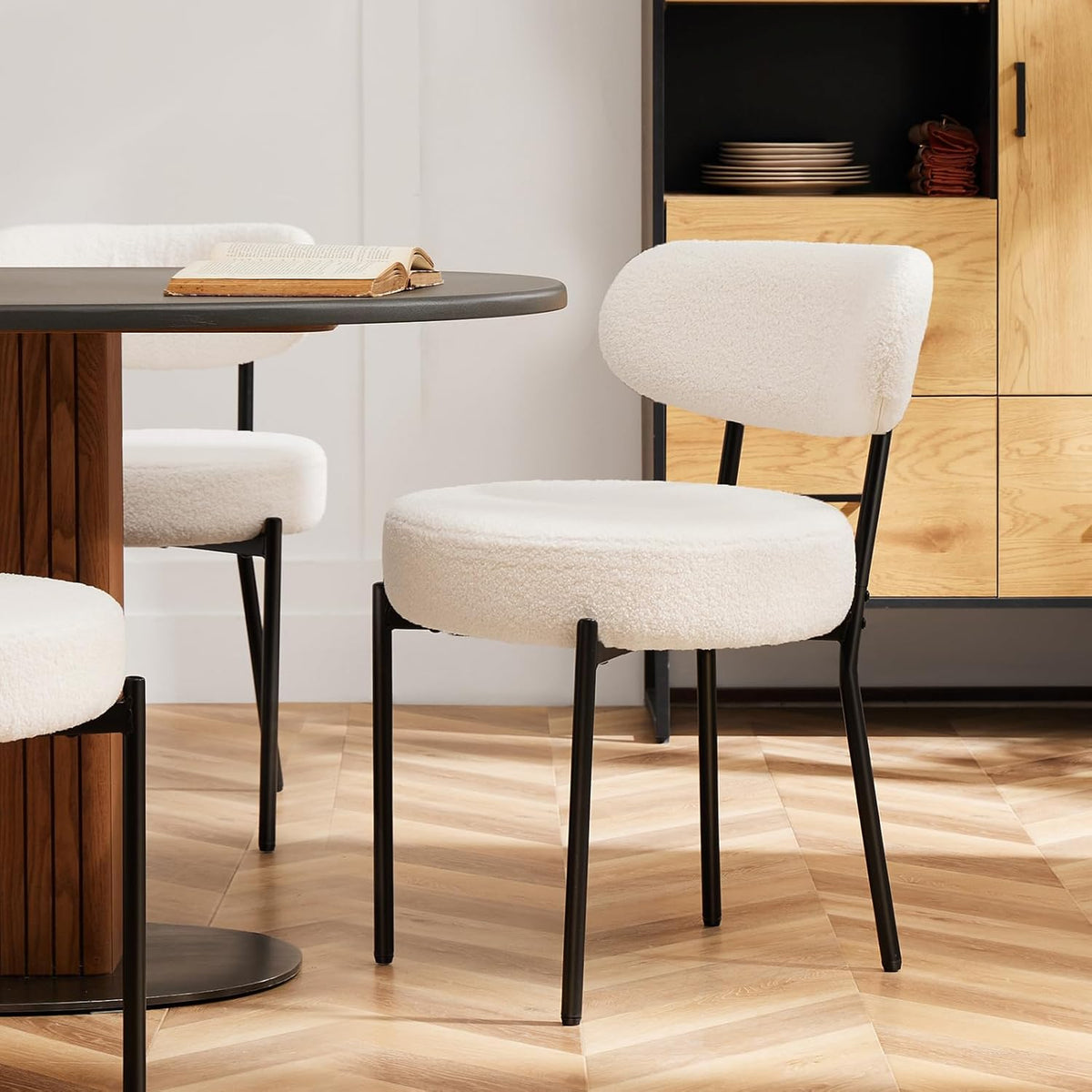 Sweetcrispy Dining Chairs Set of 6, Boucle Upholstered Modern Mid Century Round Kitchen Chairs with Curved Backrest & Metal Legs for Vanity, Living Room - Classic Beige