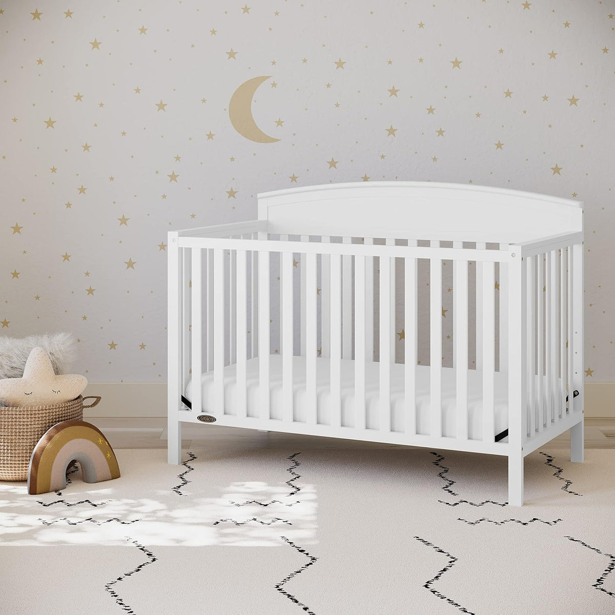 Graco Benton 5-in-1 Convertible Crib – GREENGUARD Gold Certified, Converts from Baby Crib to Toddler Bed, Daybed and Full-Size Bed, Fits Standard Full-Size Crib Mattress (White)