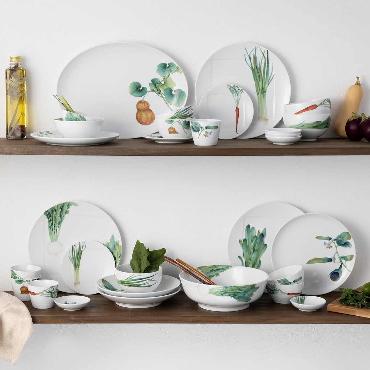 Noritake Kyoka Shunsai 18-Piece Dinnerware Set, Service for 6