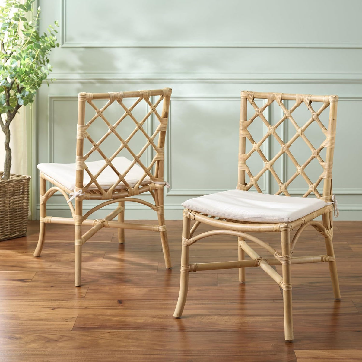 SAFAVIEH Home Collection - Haru Rattan Dining Chair Set of 2, Natural & Cream Upholstered Seat, Coastal Boho Accent Chair, Fully Assembled (SEA8039A)